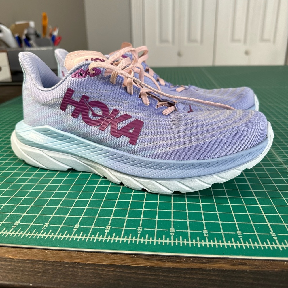Ladies Hoka Mach 5 size 10.5